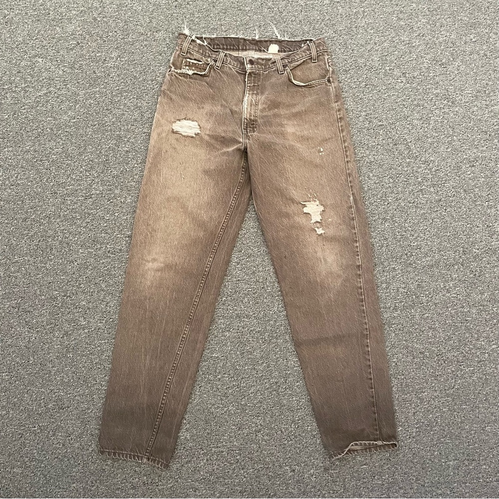 Levi’s 550 36x34 measures 34x33 heavy distress brown denim